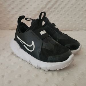 Toddler nike shoes